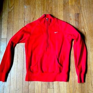 Womens Nike quarter zip sweatshirt in medium